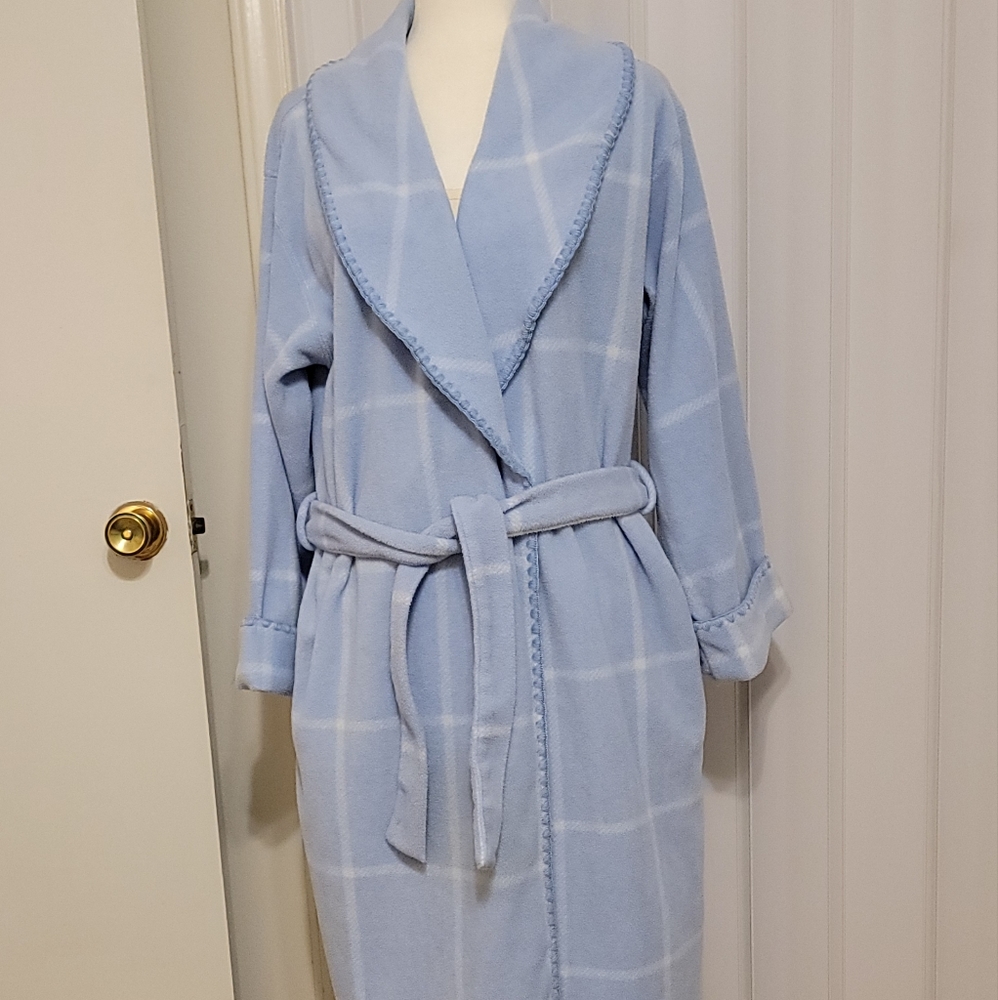 Ashley Taylor bath robe blue white check sz S pockets wrap & tie 48" long